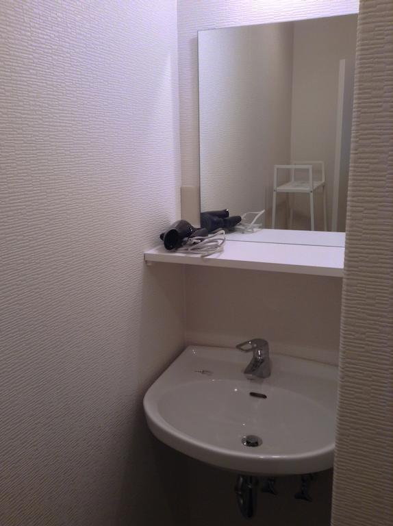 Daikoku Hostel Осака Экстерьер фото