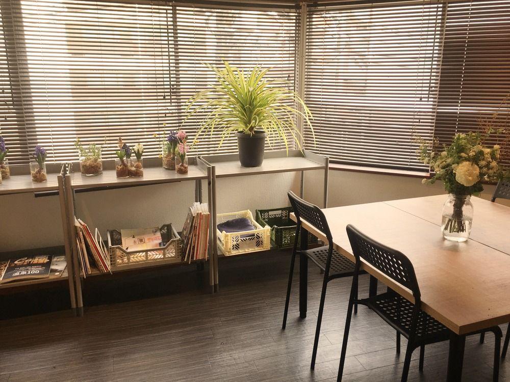 Daikoku Hostel Осака Экстерьер фото
