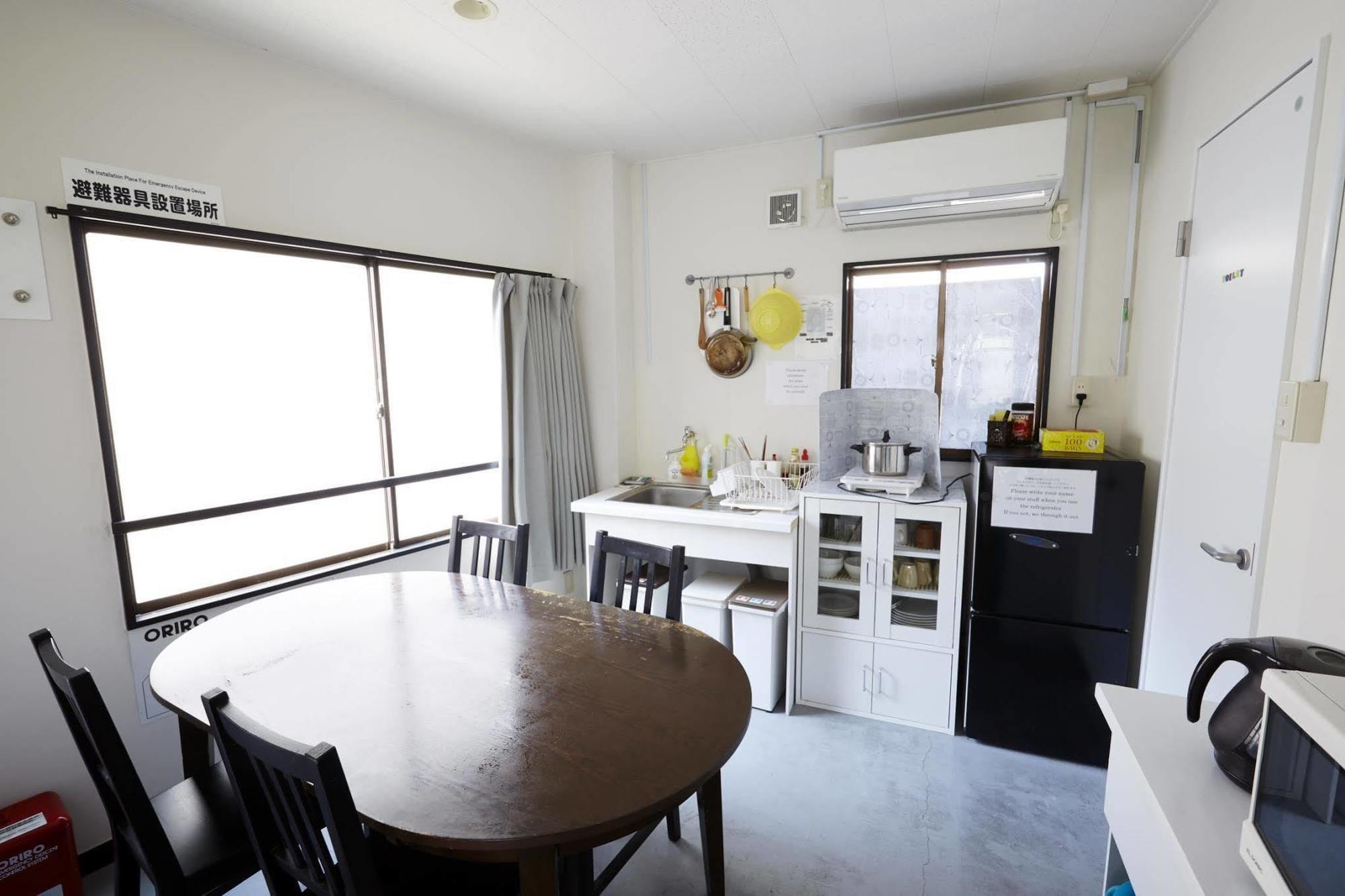 Daikoku Hostel Осака Экстерьер фото
